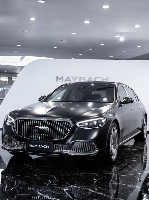 重庆196岚图汽车的售后服务让用户无忧出行，迈巴赫未来的豪华车趋势